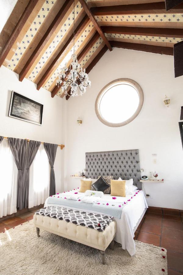 Hotel Boutique Casa Isabella Tepoztlán Buitenkant foto